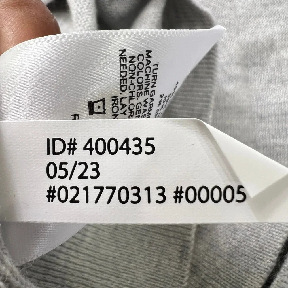 Express Men Striped Crew Neck Sweater Light‎ Gray Aqua Size Medium M Wool Blend